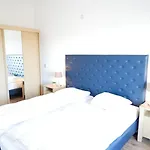 Het Strandleven 아파트 칼란트소그